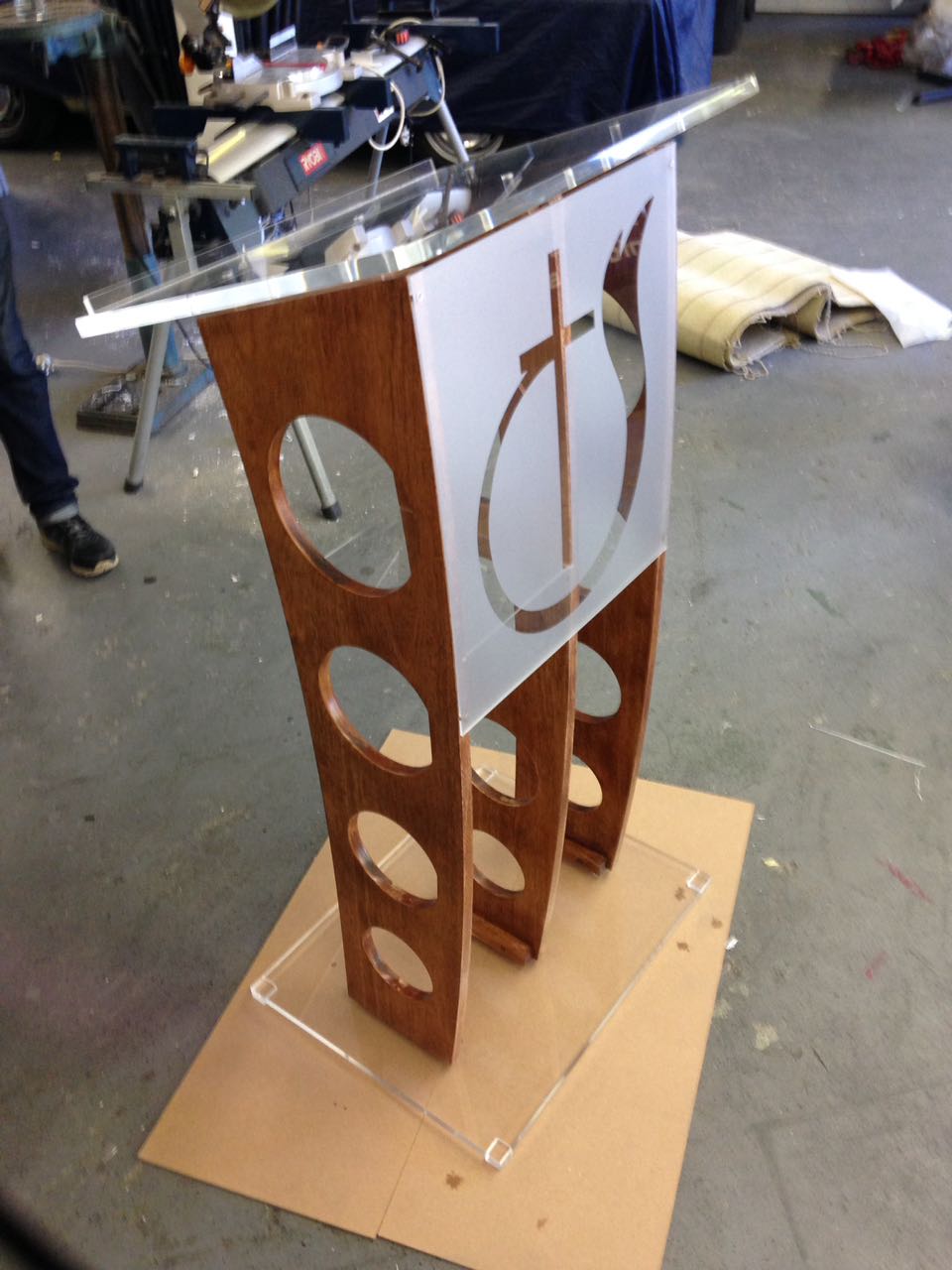 429890102_122100570326225481_2810170990268132337_n